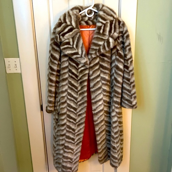 FAUX Fur Coat - Picture 1 of 4